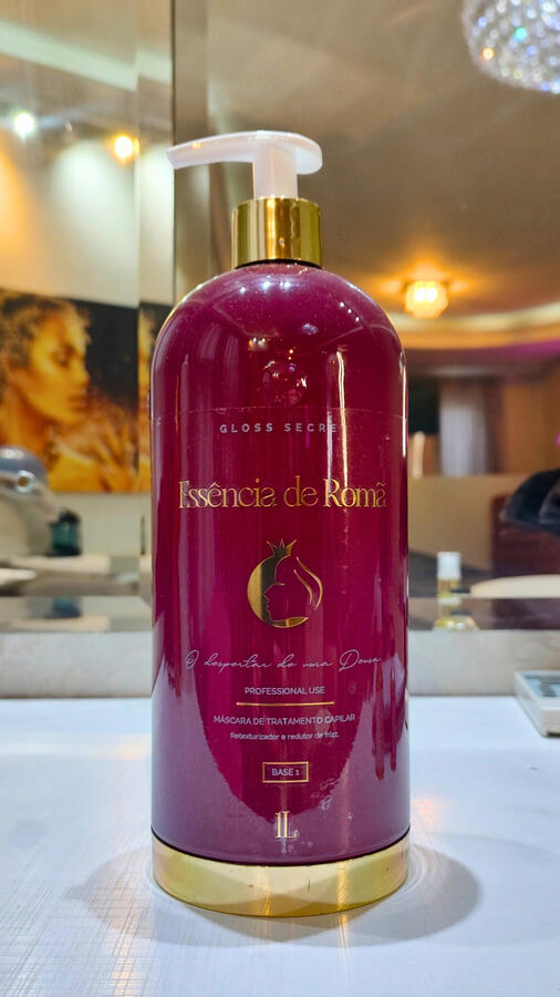 Cabelo com Gloss Secret